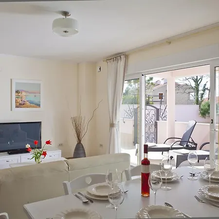 Villas Almar Soline (Krk)