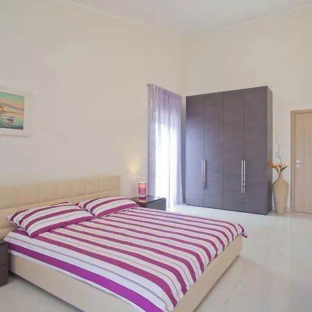 Apartment Villas Almar *