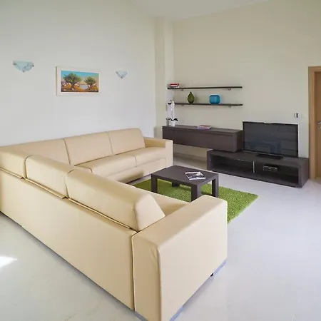 Apartment Villas Almar *